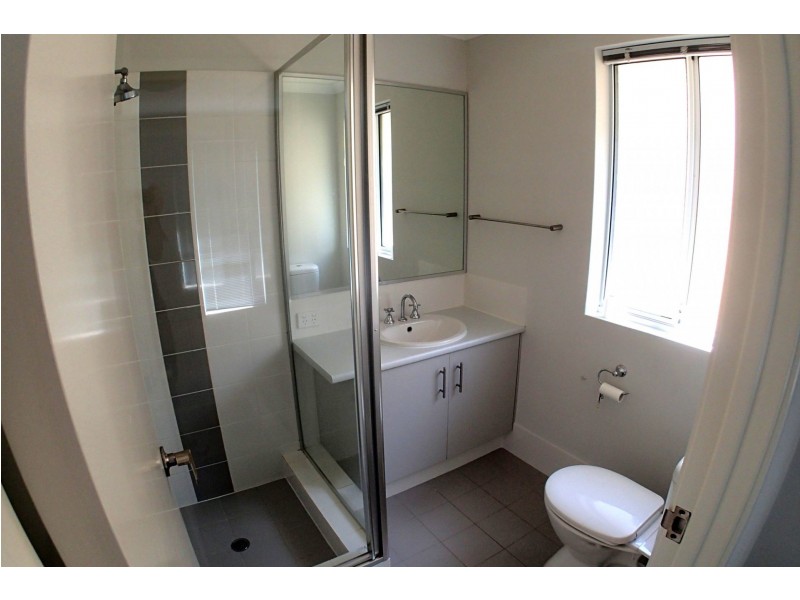 38 Bottlenose Circuit, Waikiki WA 6169