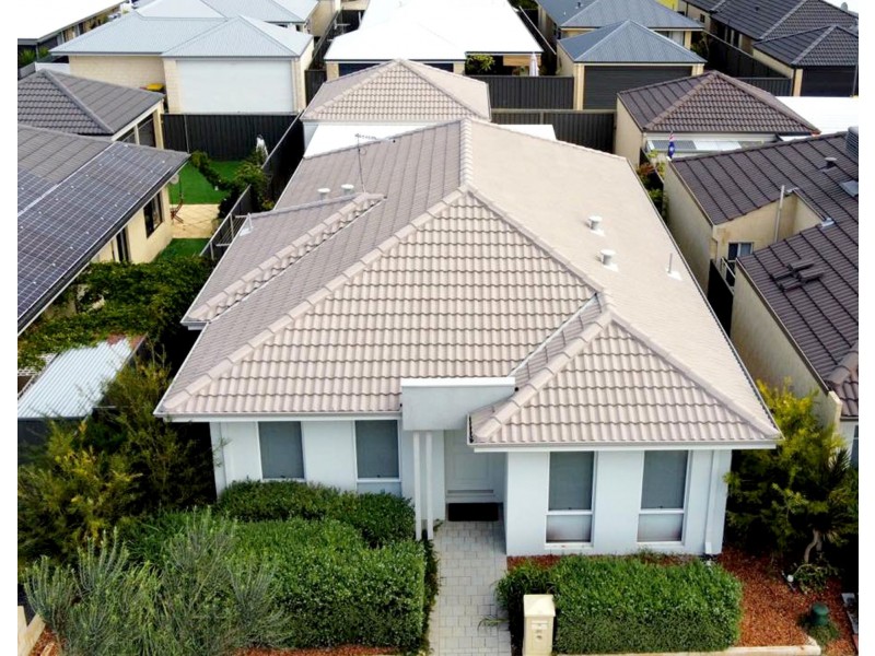 38 Bottlenose Circuit, Waikiki WA 6169