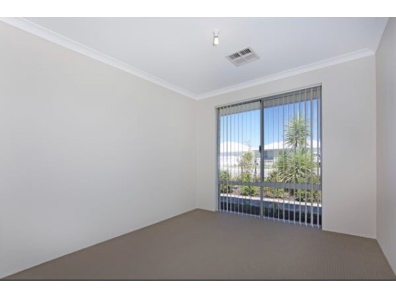 65 Barron turn, South Yunderup WA 6208