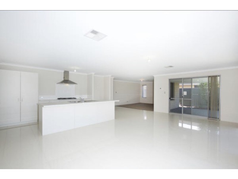 65 Barron turn, South Yunderup WA 6208