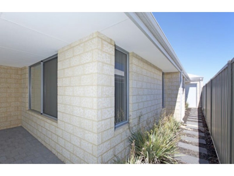 65 Barron turn, South Yunderup WA 6208