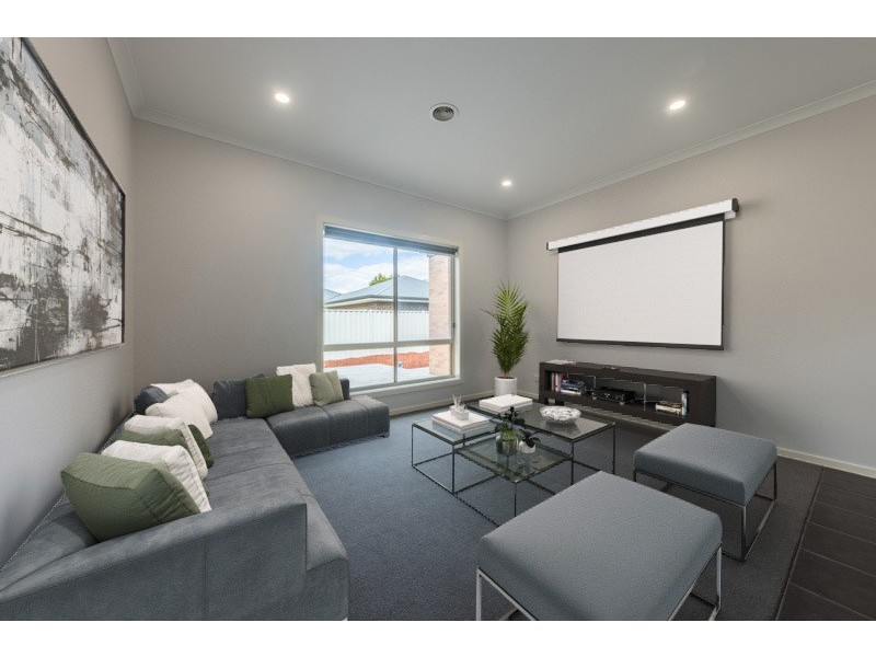 56 Mulberry Pass, Craigieburn VIC 3064