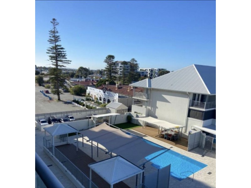 25/17-21 Rockingham beach road, Rockingham WA 6168