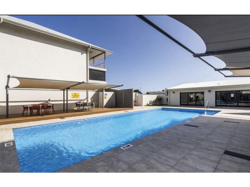 25/17-21 Rockingham beach road, Rockingham WA 6168