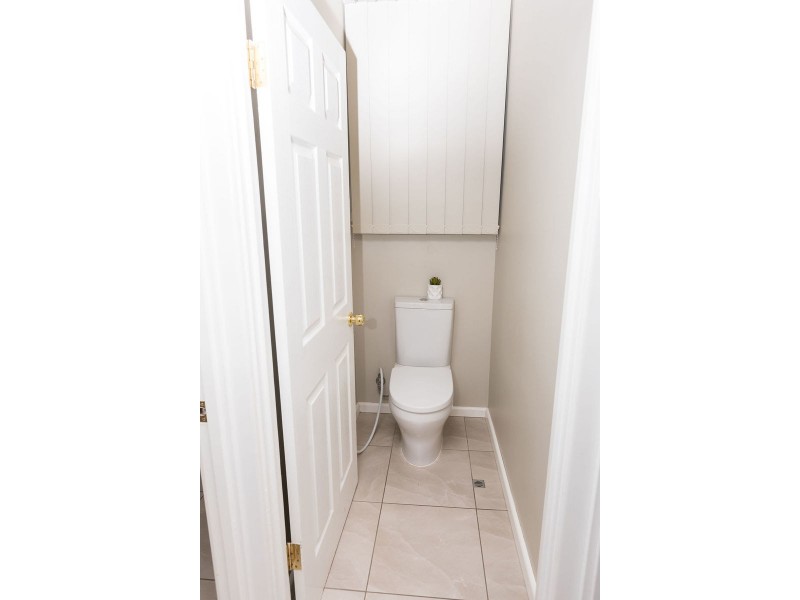 4 Topaz Street, Happy Valley QLD 4825