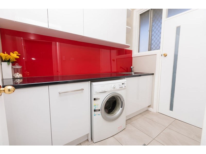 4 Topaz Street, Happy Valley QLD 4825