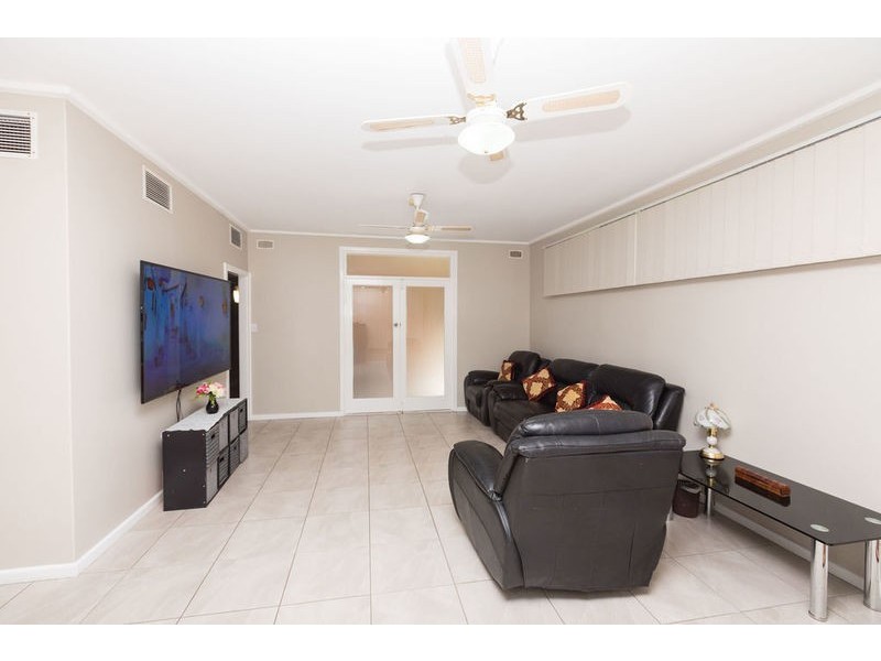 4 Topaz Street, Happy Valley QLD 4825