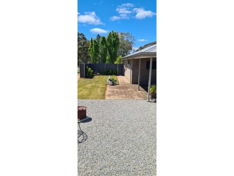 7147 Horrocks Highway, Leasingham SA 5452