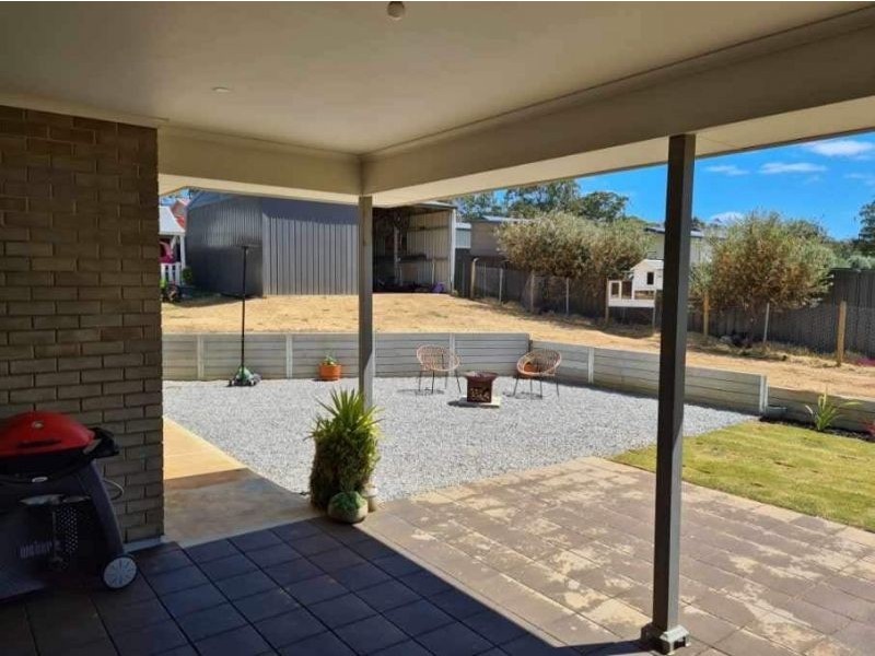 7147 Horrocks Highway, Leasingham SA 5452