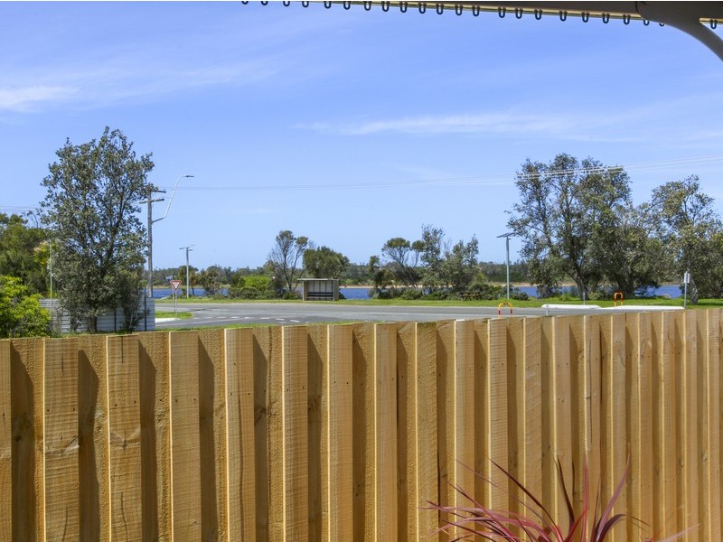 673 Esplanade, Lakes Entrance VIC 3909