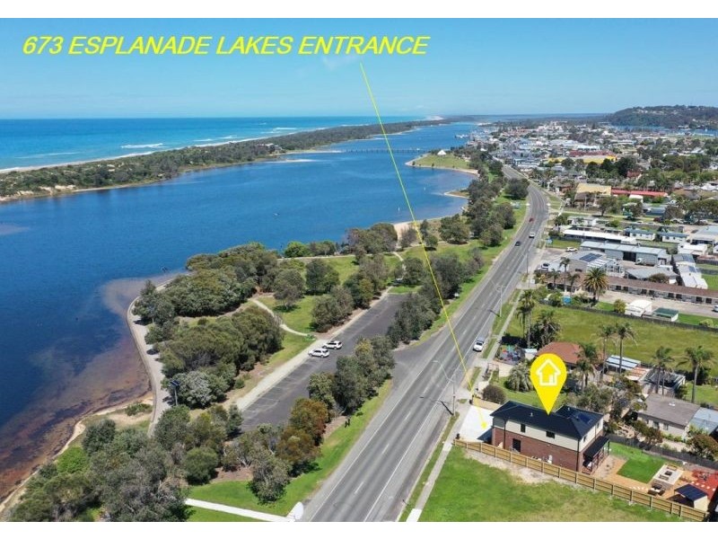 673 Esplanade, Lakes Entrance VIC 3909