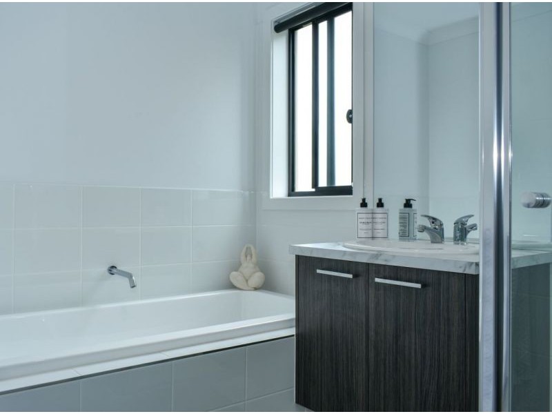 673 Esplanade, Lakes Entrance VIC 3909