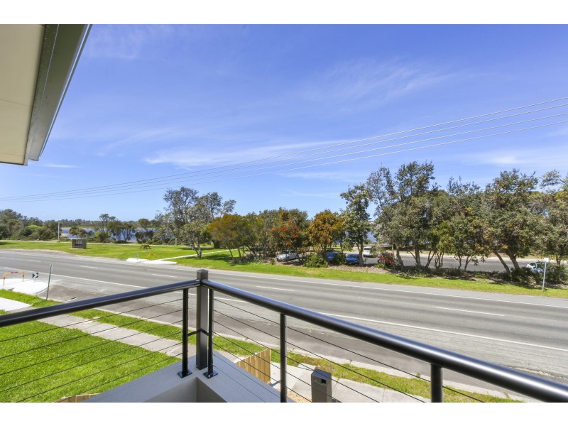 673 Esplanade, Lakes Entrance VIC 3909