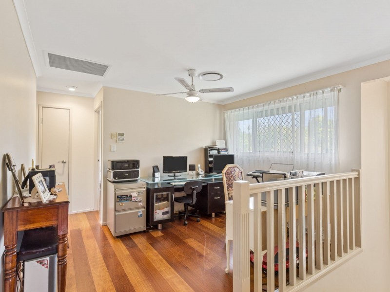 2 Alex ave, Ningi QLD 4511