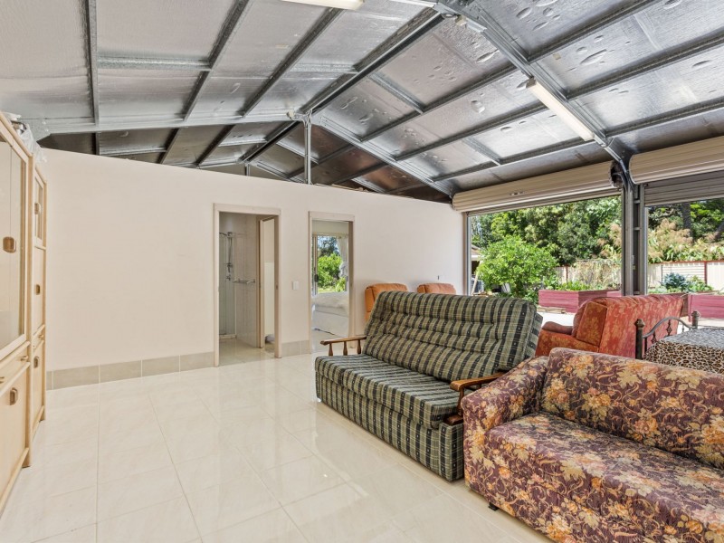 2 Alex ave, Ningi QLD 4511