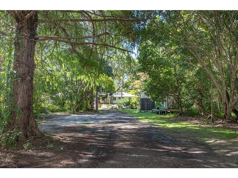 30-32 Sail St, Noosaville QLD 4566