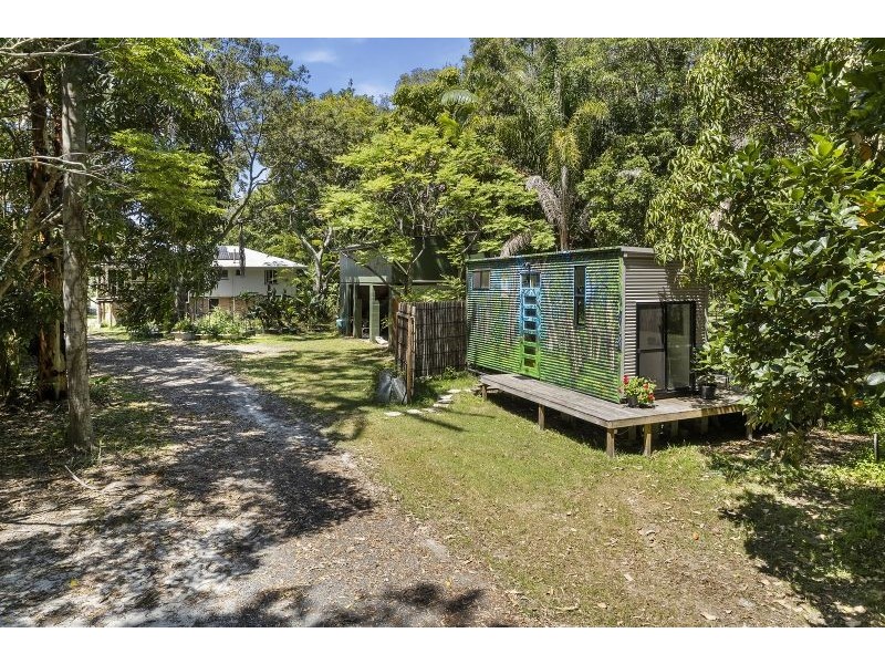 30-32 Sail St, Noosaville QLD 4566