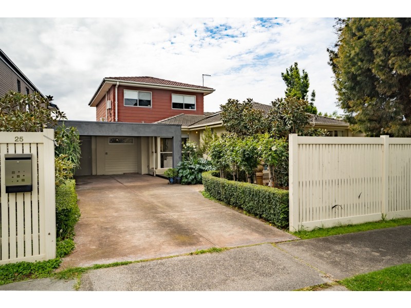 25 Yackatoon Ave, Aspendale VIC 3195
