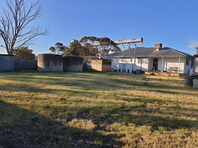 32 Patterson Street, Quambatook VIC 3540