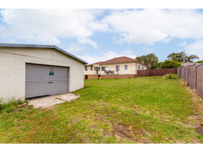 25 Mandoon Road, Girraween NSW 2145