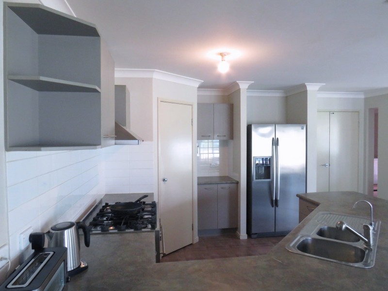 36 Marina Boulevard, Banksia Beach QLD 4507