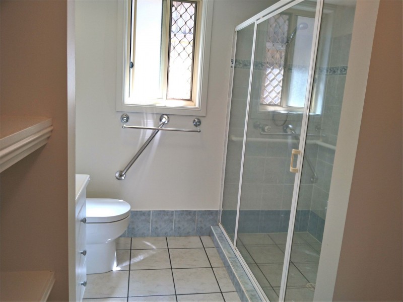 17 Pleasant Court, Cleveland QLD 4163