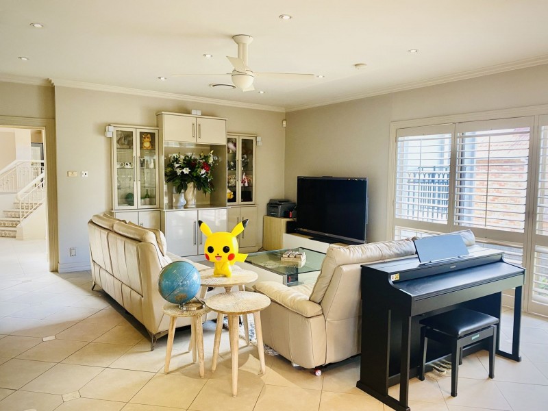 12A Governor Phillip Place, West Pennant Hills NSW 2125