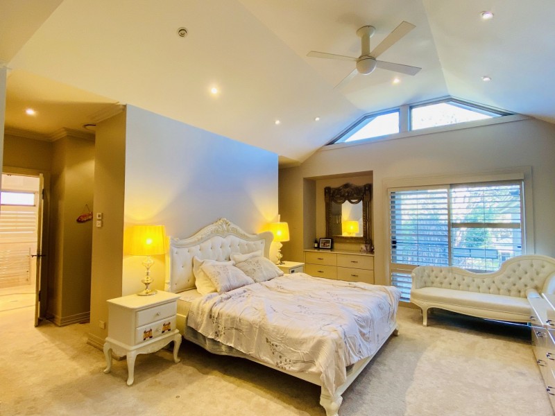 12A Governor Phillip Place, West Pennant Hills NSW 2125