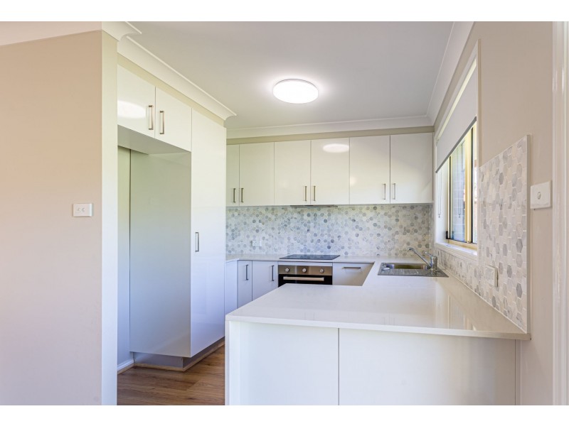 4 Franklin ST, Tea Gardens NSW 2324
