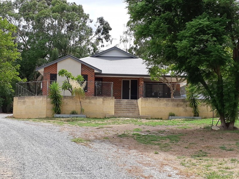 60 Connell Avenue, Martin WA 6110