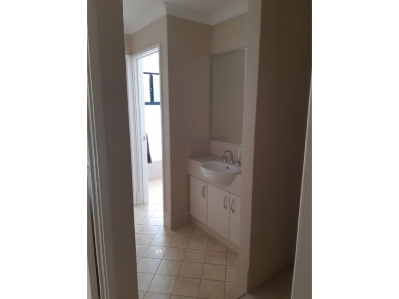 60 Connell Avenue, Martin WA 6110