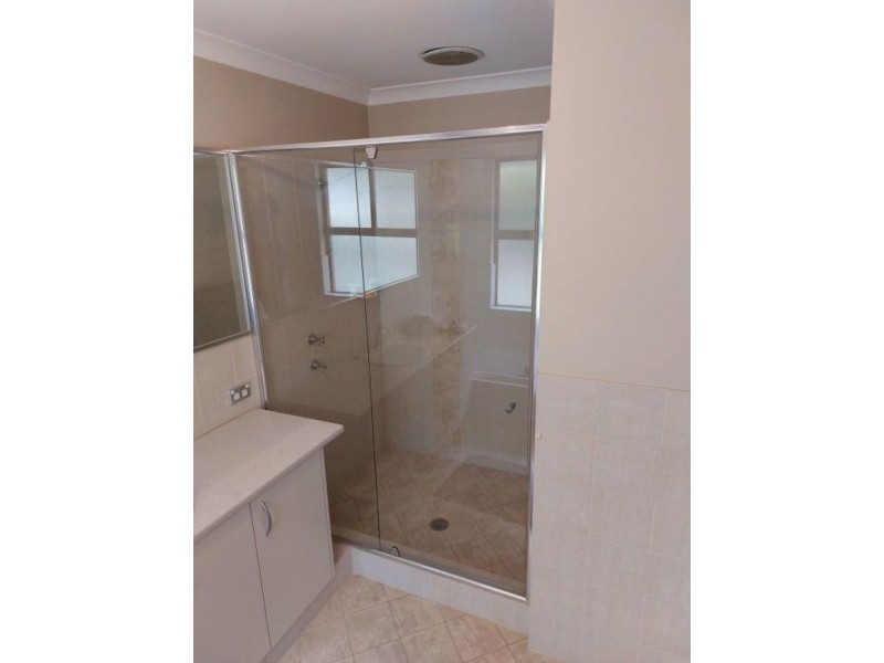 60 Connell Avenue, Martin WA 6110