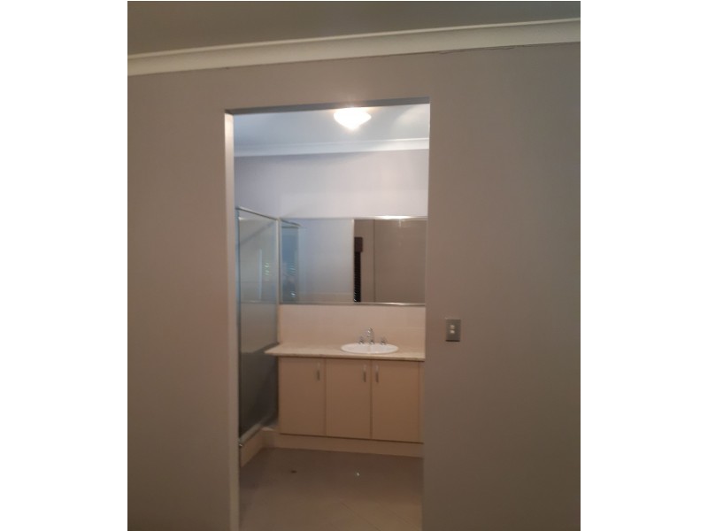 60 Connell Avenue, Martin WA 6110