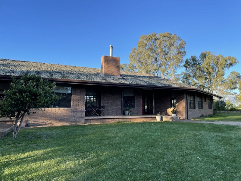 617 Canowindra Road, Cowra NSW 2794