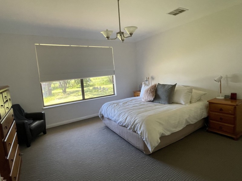 617 Canowindra Road, Cowra NSW 2794