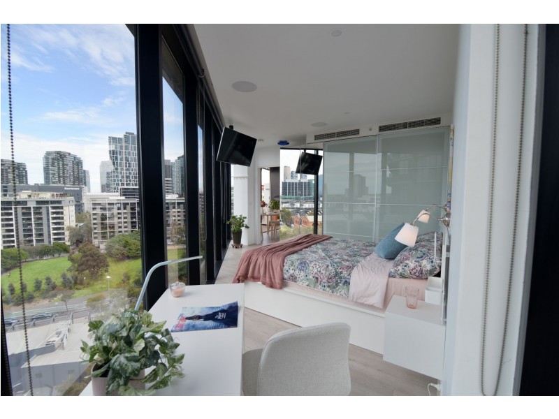 1008/18 Waterview Walk, Docklands VIC 3008