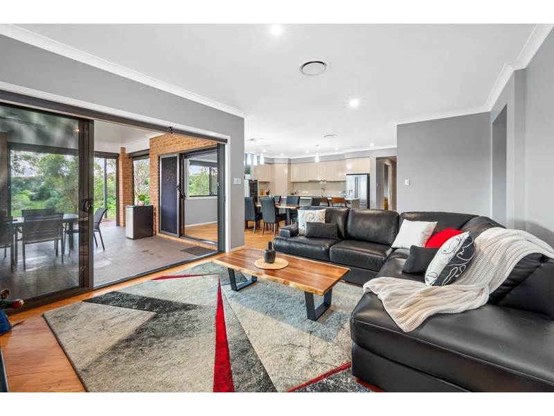 4 Loch Katrine Drive, Lochinvar NSW 2321