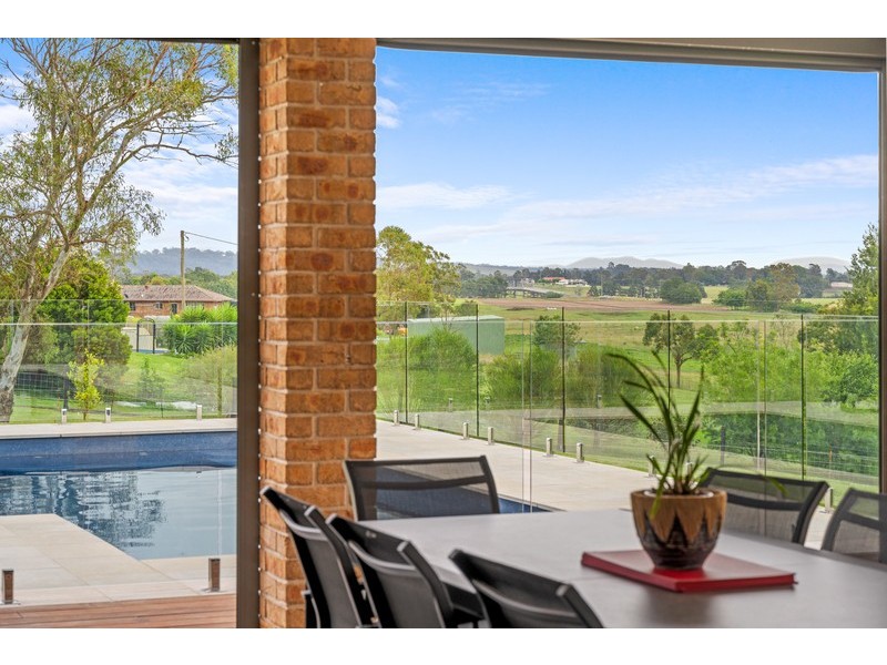 4 Loch Katrine Drive, Lochinvar NSW 2321