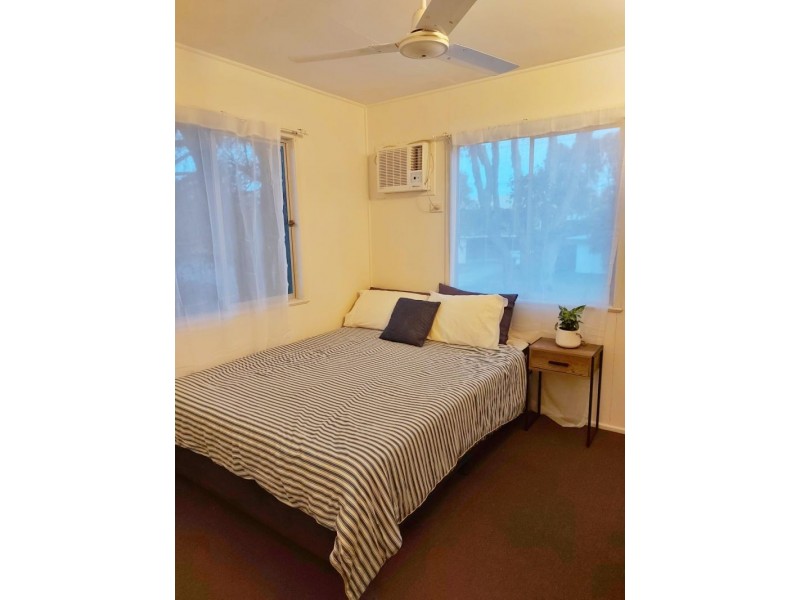 18 Petrie St, East Mackay QLD 4740