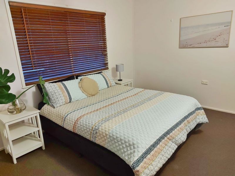 18 Petrie St, East Mackay QLD 4740