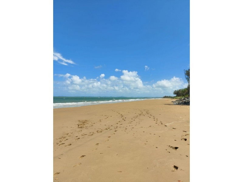 18 Petrie St, East Mackay QLD 4740