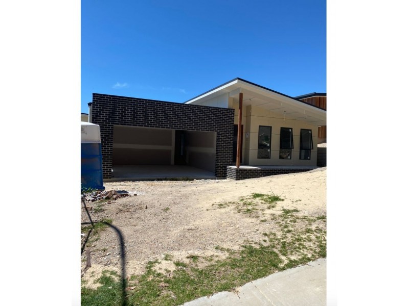 92 Sylvan St, Malua Bay NSW 2536
