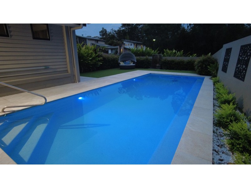 4 Bakers Ridge Dr, Oxenford QLD 4210