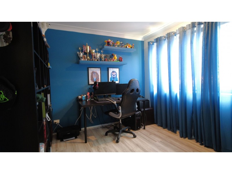 4 Bakers Ridge Dr, Oxenford QLD 4210