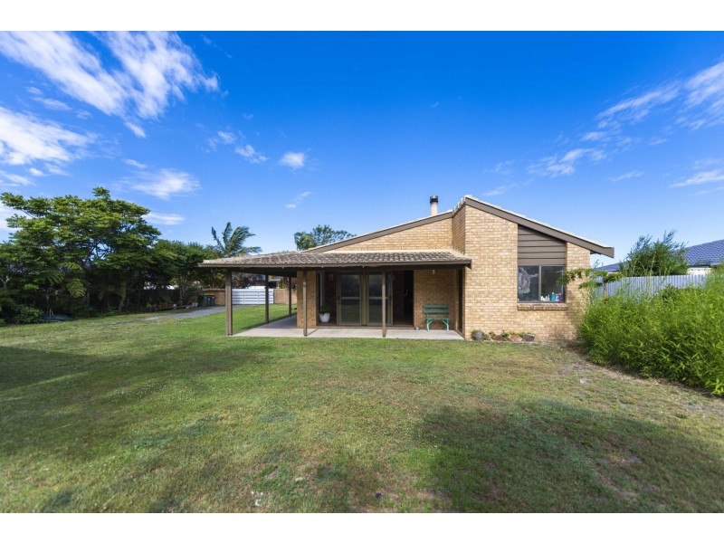 3 Sciacca Ave, Tuncurry NSW 2428