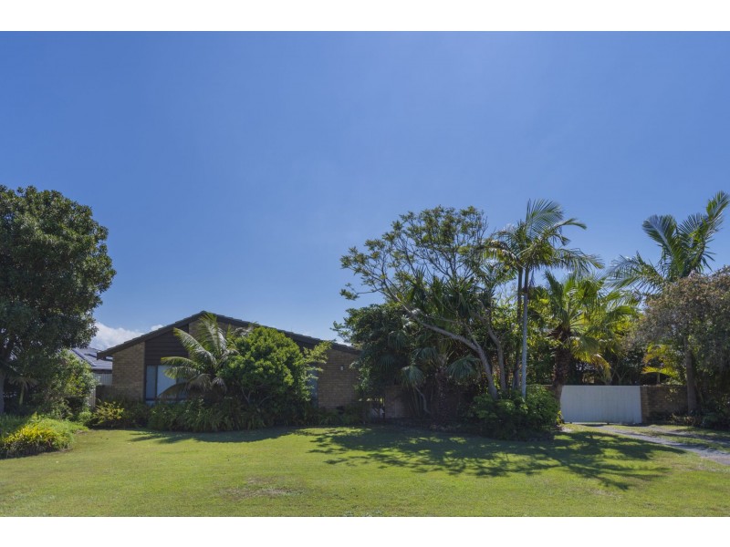 3 Sciacca Ave, Tuncurry NSW 2428