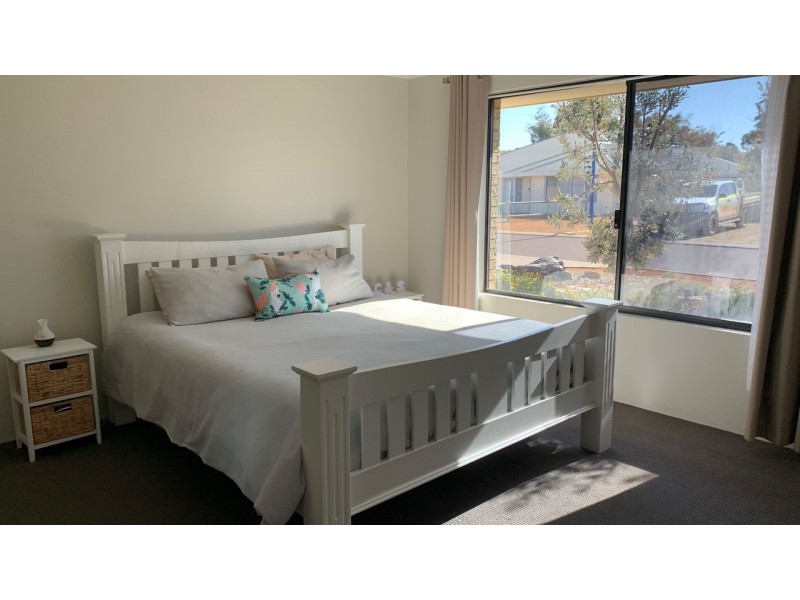 20 Carlingford Court, Australind WA 6233