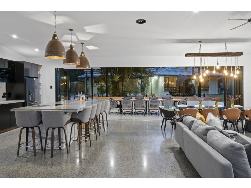 18 Natan Rd, Mudgeeraba QLD 4213