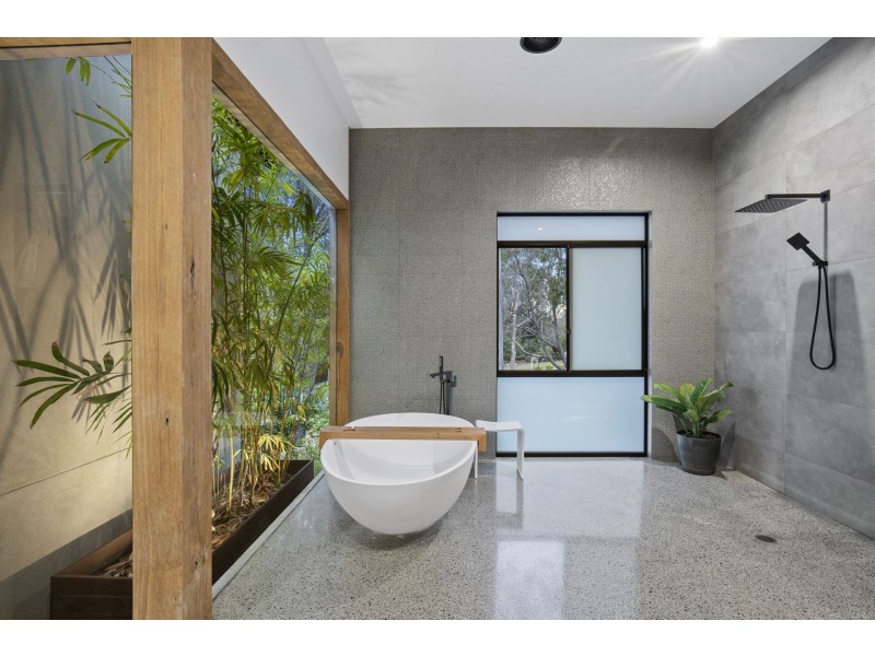 18 Natan Rd, Mudgeeraba QLD 4213