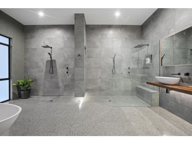 18 Natan Rd, Mudgeeraba QLD 4213